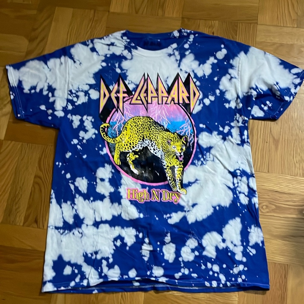 Def Leppard High N Dry T-Shirt NEW Without Tag Unisex Size Large